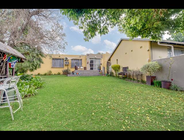 3 BEDROOM HOUSE FOR SALE IN RANDPARK RIDGE